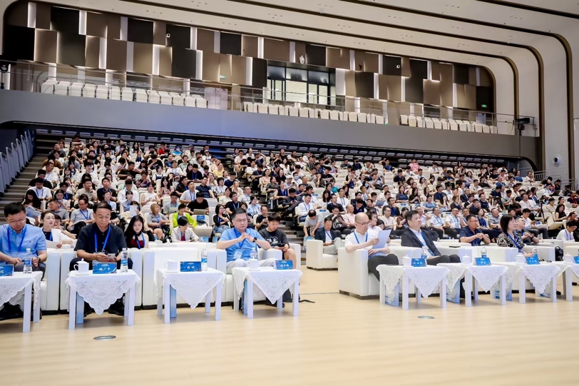 第二届ZLead全球青年科创峰会在浦东拉开帷幕